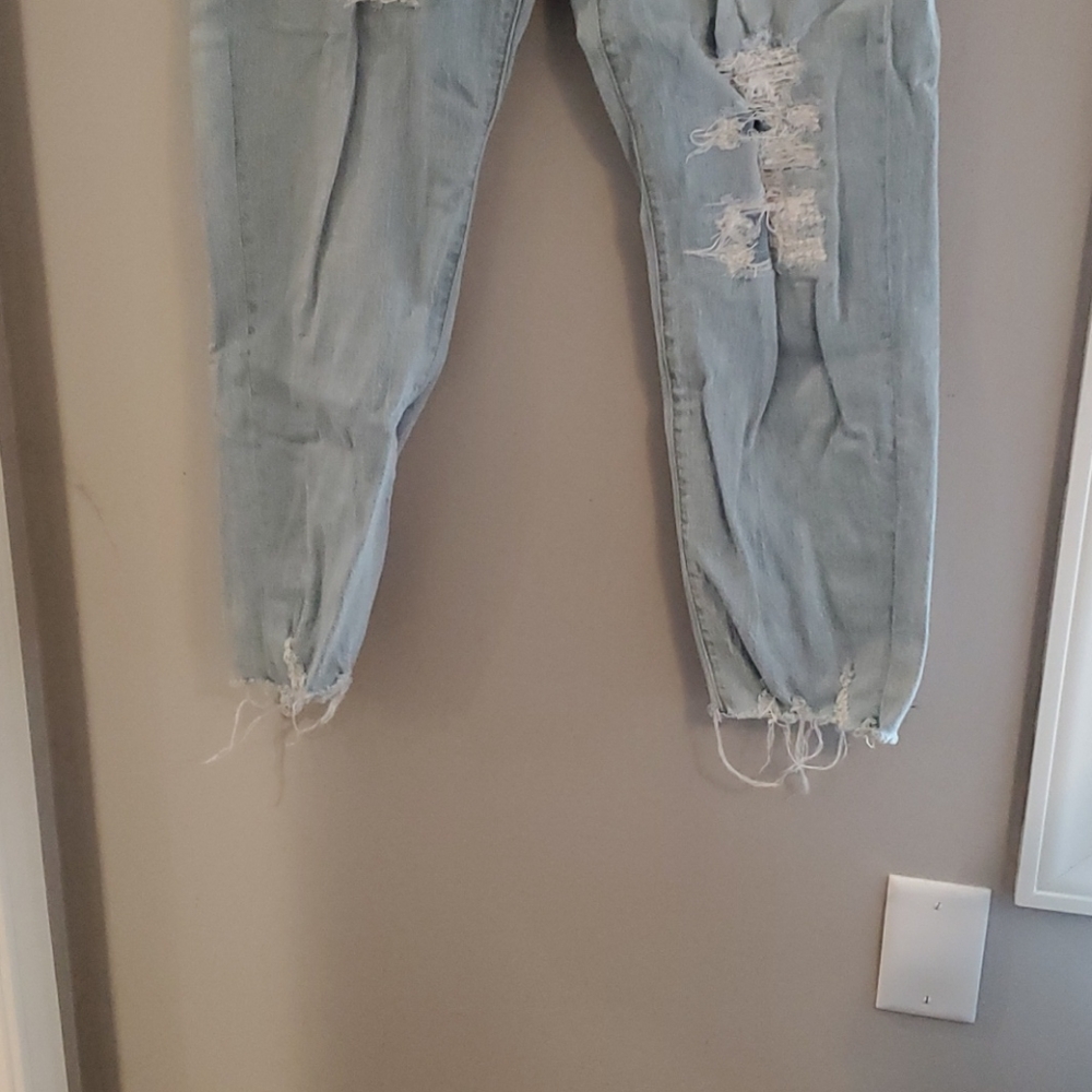 Jeans - Picture 2 of 3